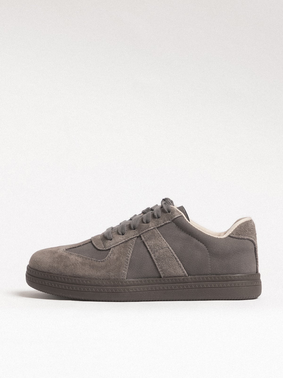 Women's leather casual shoes-0
