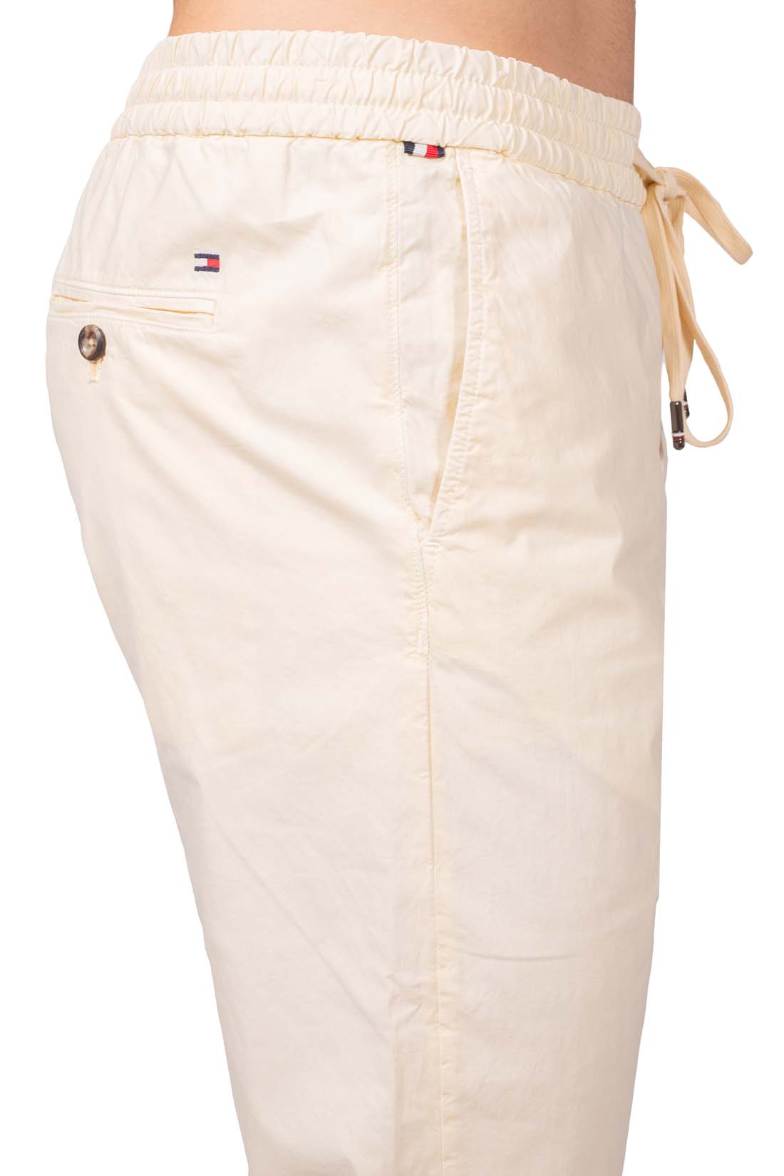 TOMMY HILFIGER - Men's paper touch Harlem chino trousers-0