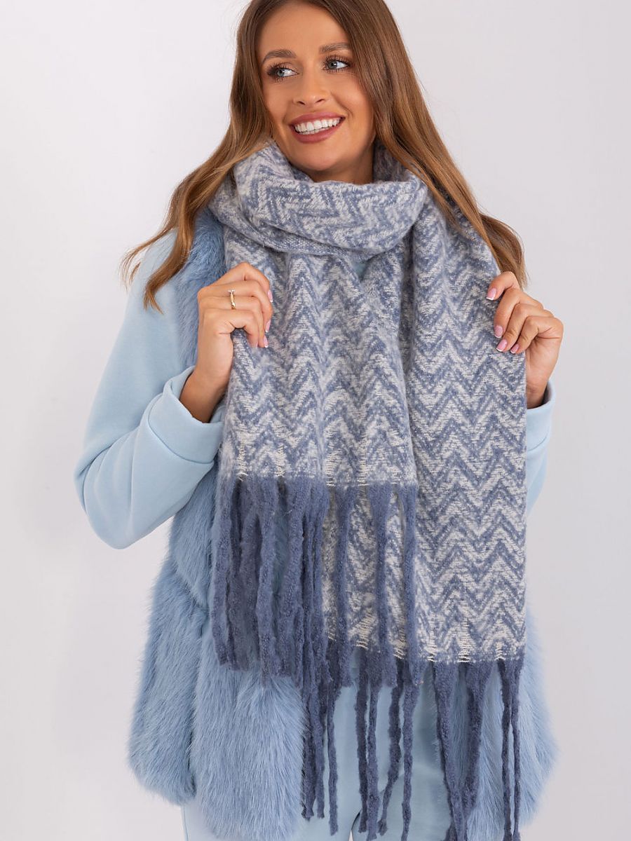 Shawl model 189244 AT-0
