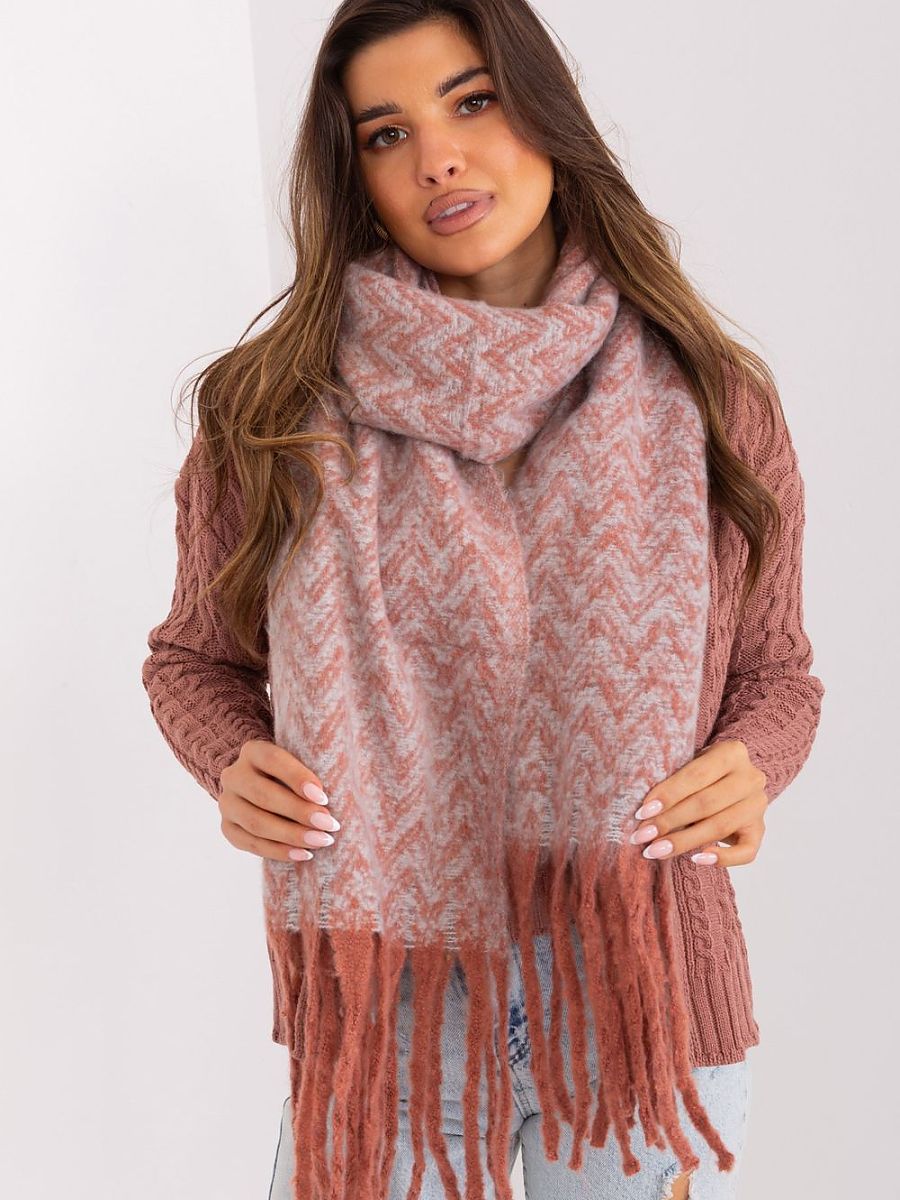 Shawl model 205972 AT-0