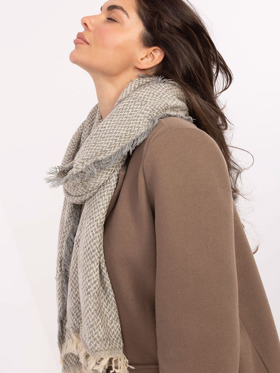 Shawl model 219616 AT-3