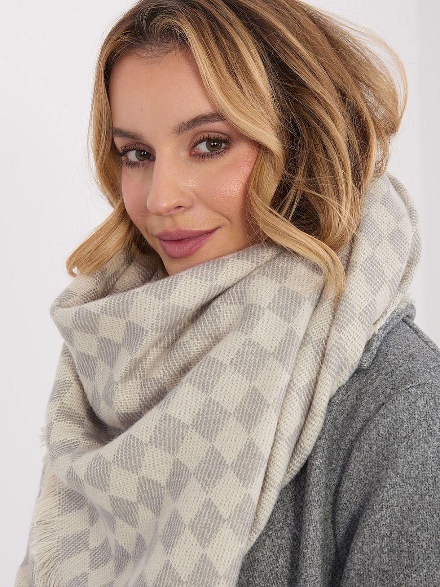 Shawl model 222302 AT-2