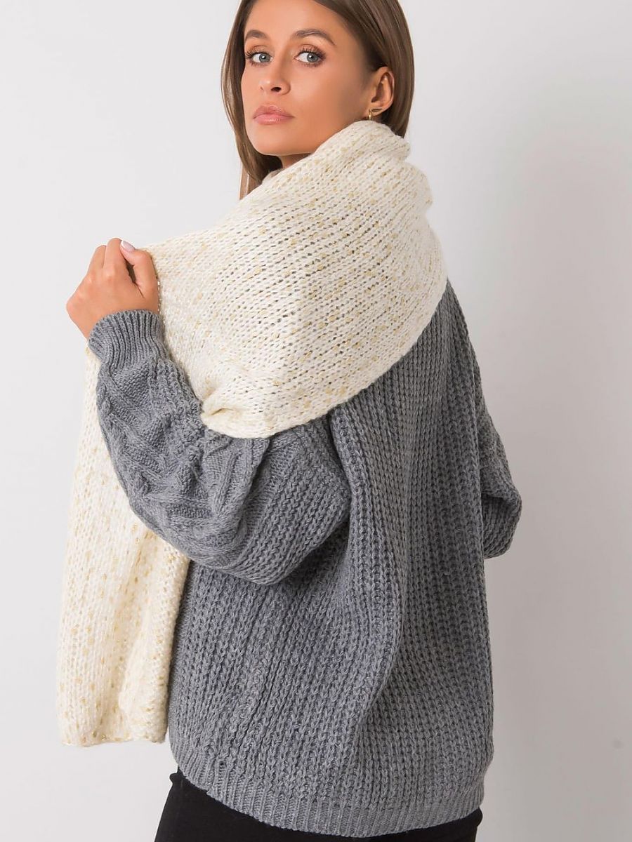 Shawl model 161161 AT-2