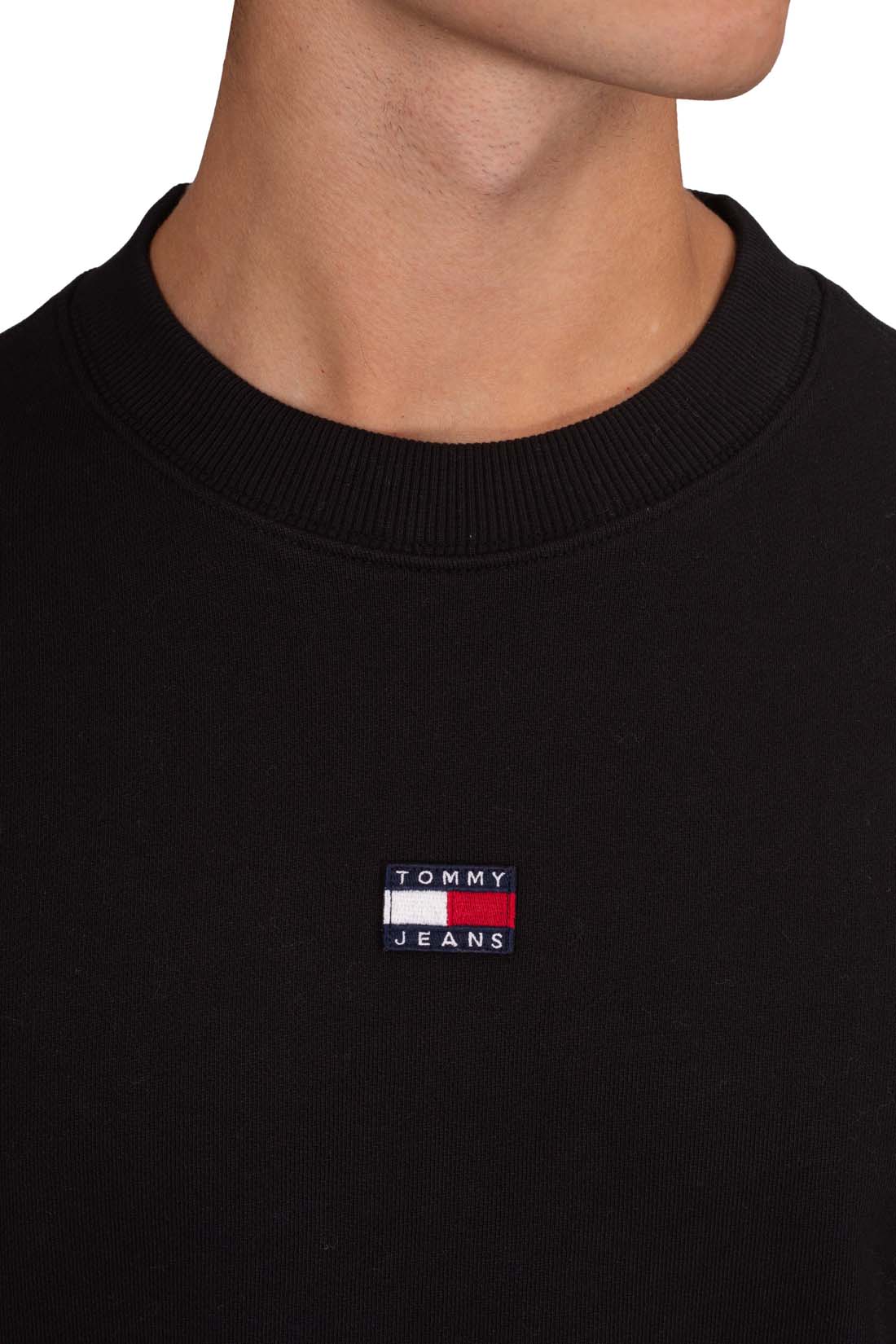 TOMMY JEANS - Men's relaxed sweatshirt with logo patch-12