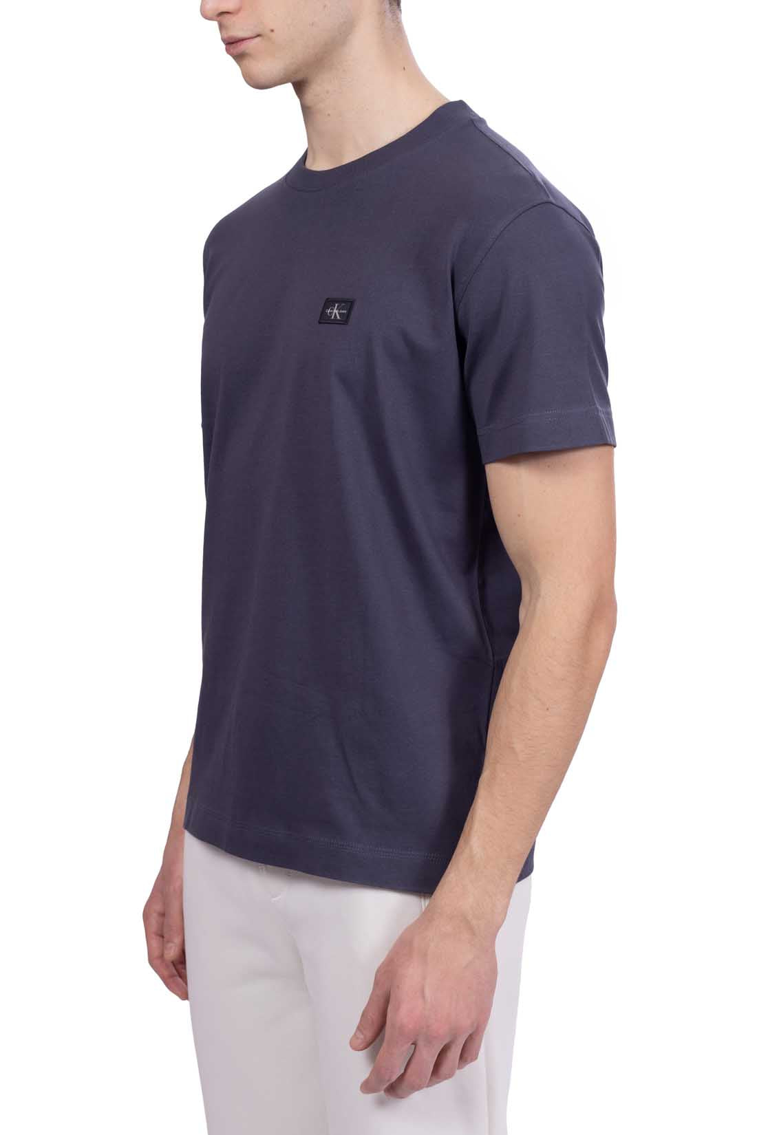 CALVIN KLEIN JEANS - Men's regular logo with embroidered logo patch-17