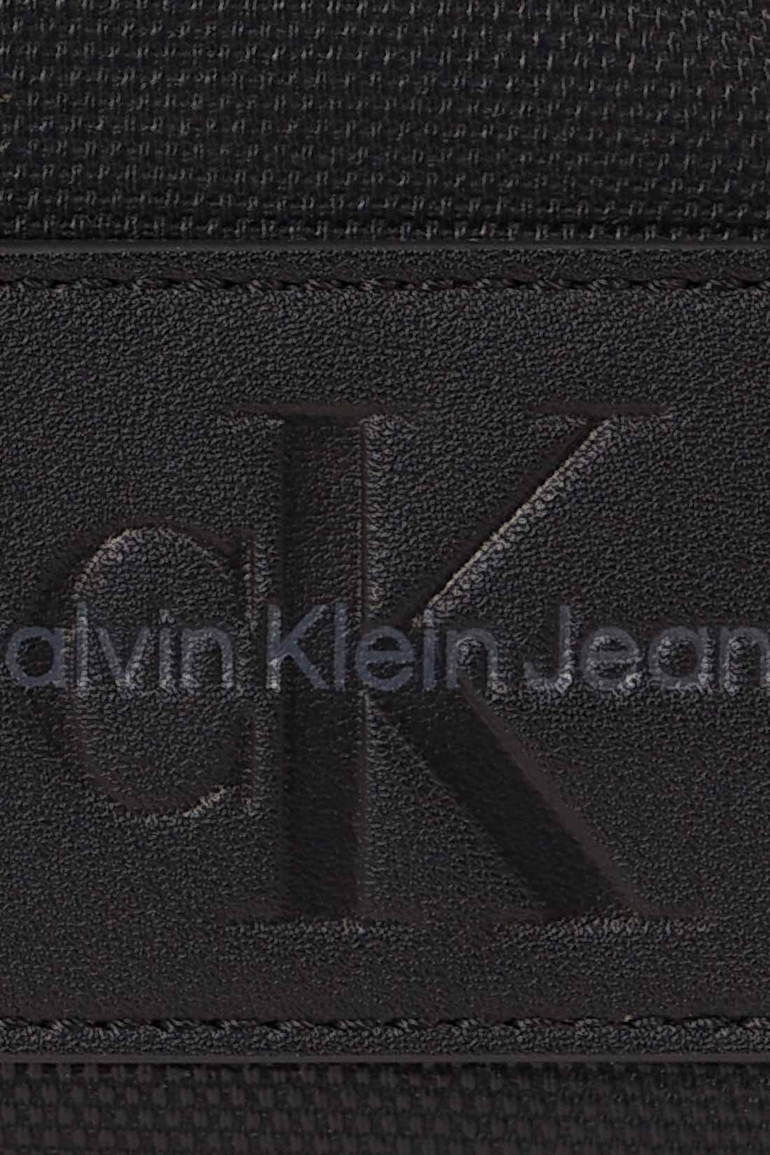 CALVIN KLEIN - Men's reporter bag with logo patch-6