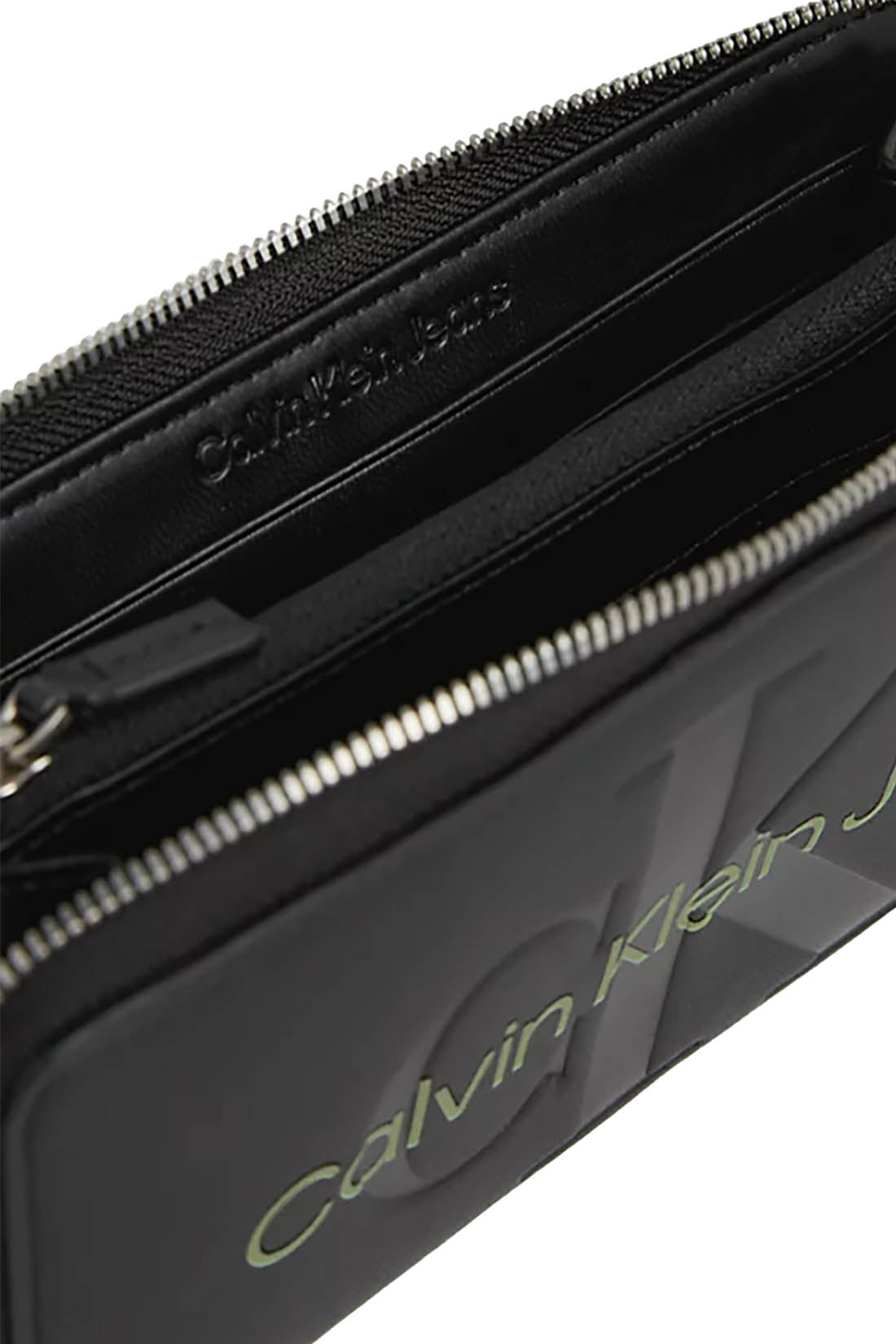 CALVIN KLEIN JEANS - Women's small logo wallet-1