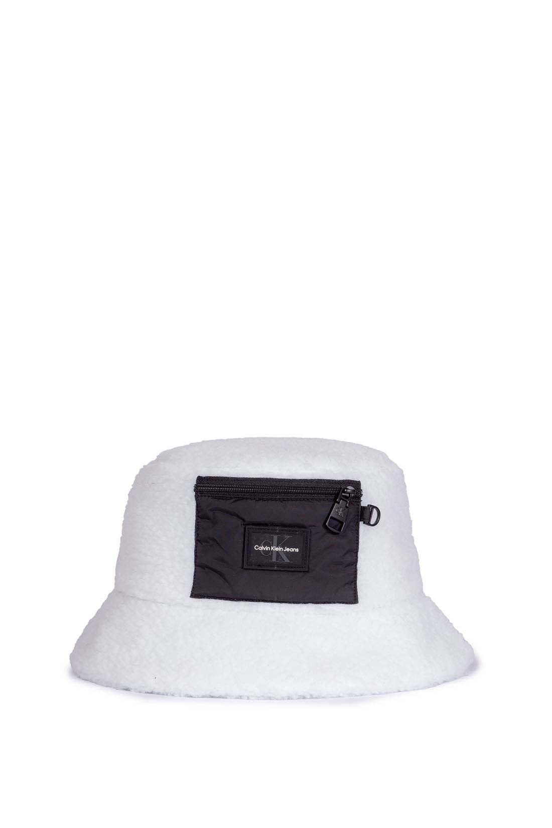 CALVIN KLEIN JEANS - Women's teddy bucket hat-3