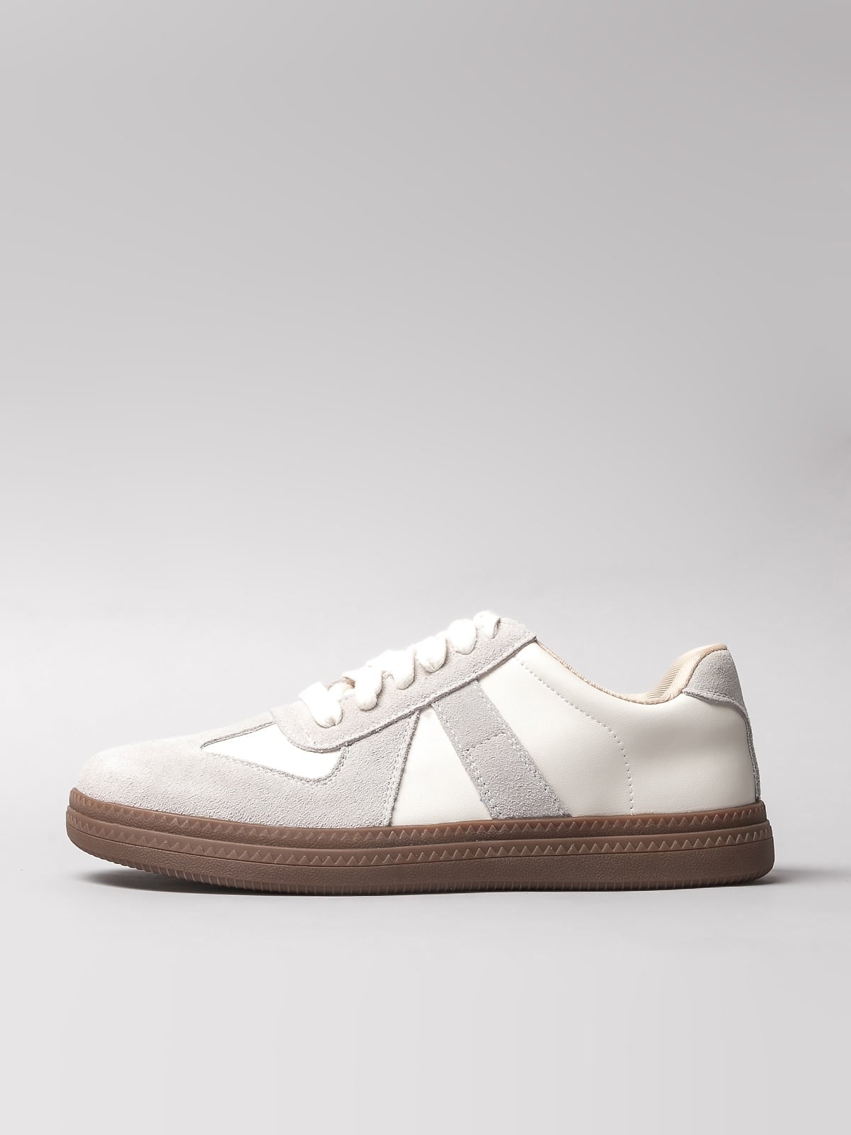 Women's leather casual shoes-0