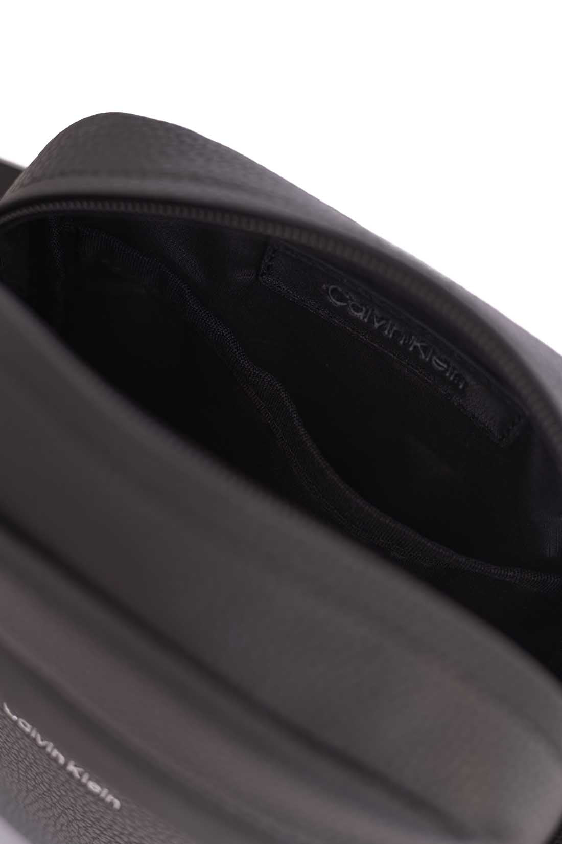 CALVIN KLEIN JEANS - Men's reporter bag with frontal pockets-5