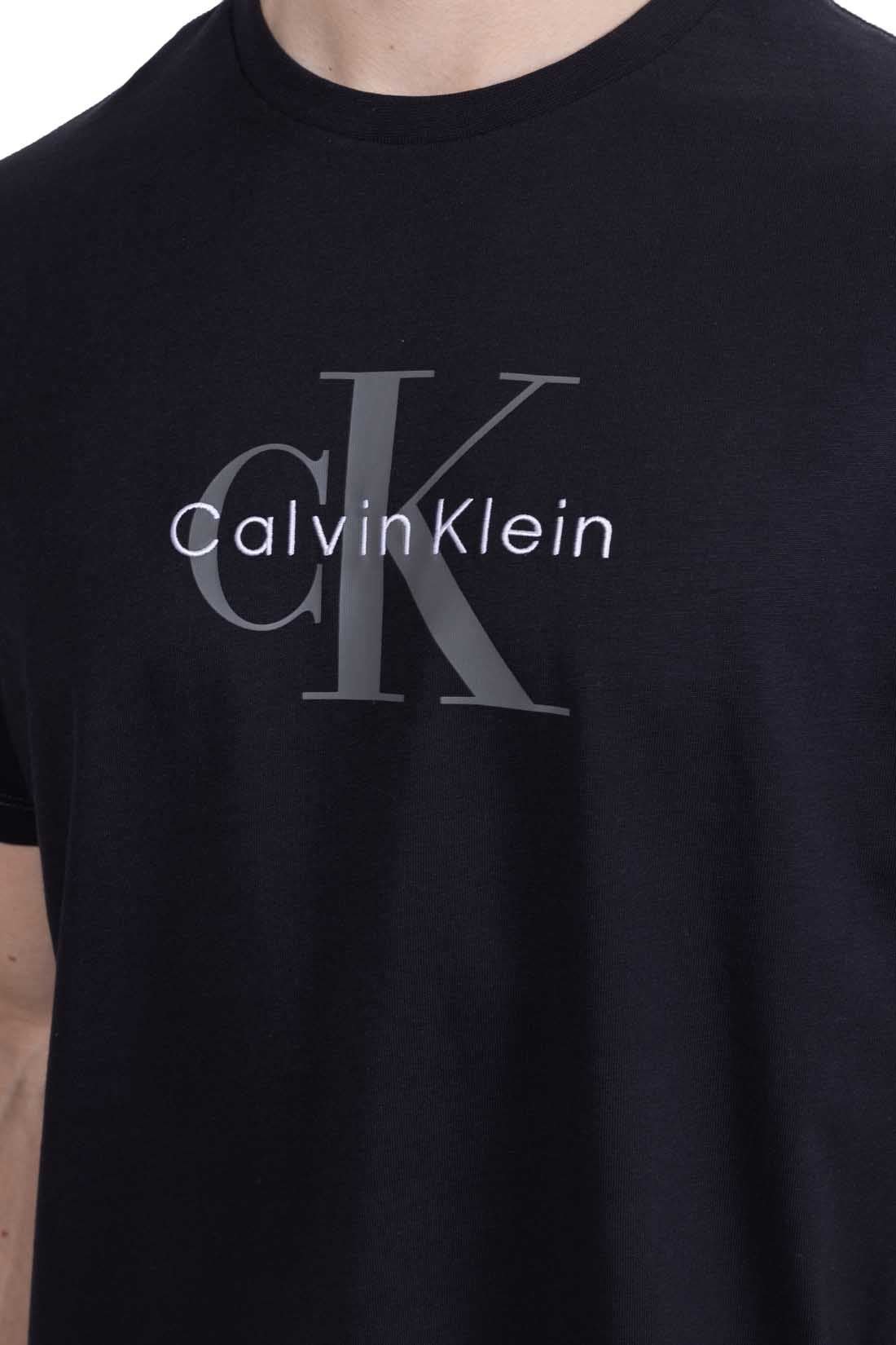 CALVIN KLEIN JEANS - Men's logo T-shirt  - Size XL-28