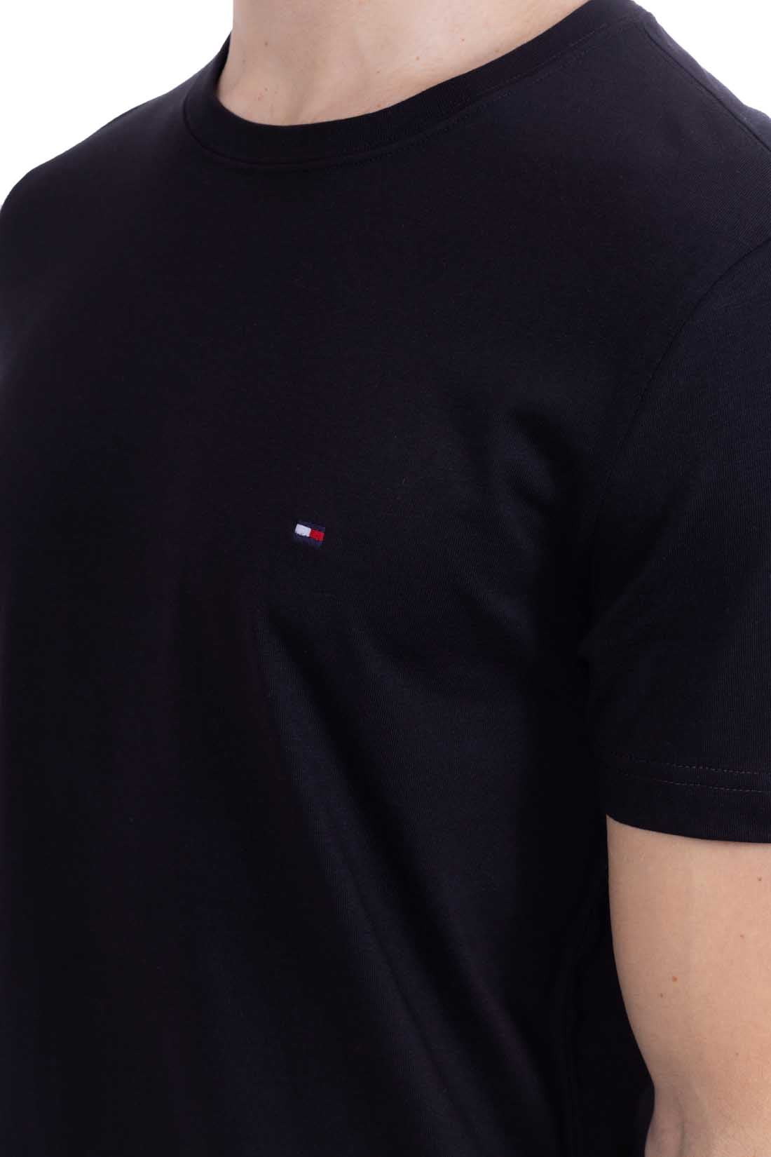 TOMMY HILFIGER - Men's slim Essential T-shirt in pure cotton  - Size XXL-8