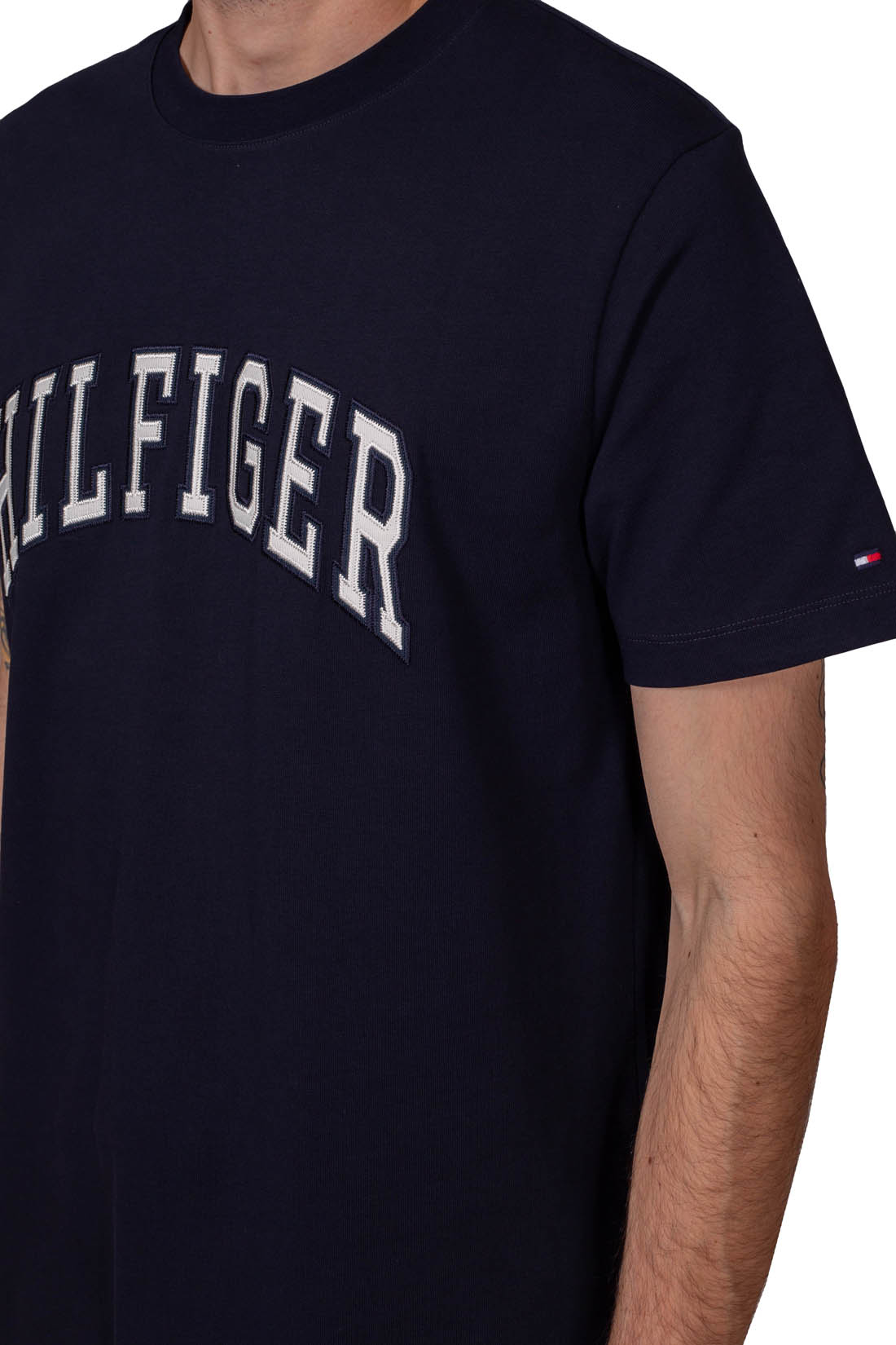 TOMMY HILFIGER - Men's relaxed T-shirt with bold logo  - Size L-0