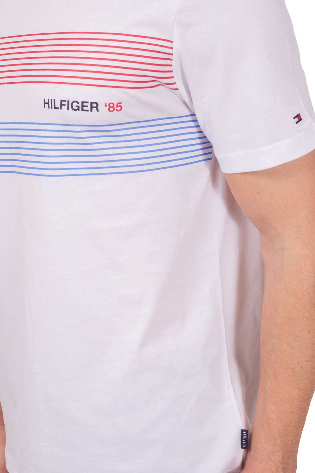 TOMMY HILFIGER - Men's T-shirt with flag logo  - Size S-4