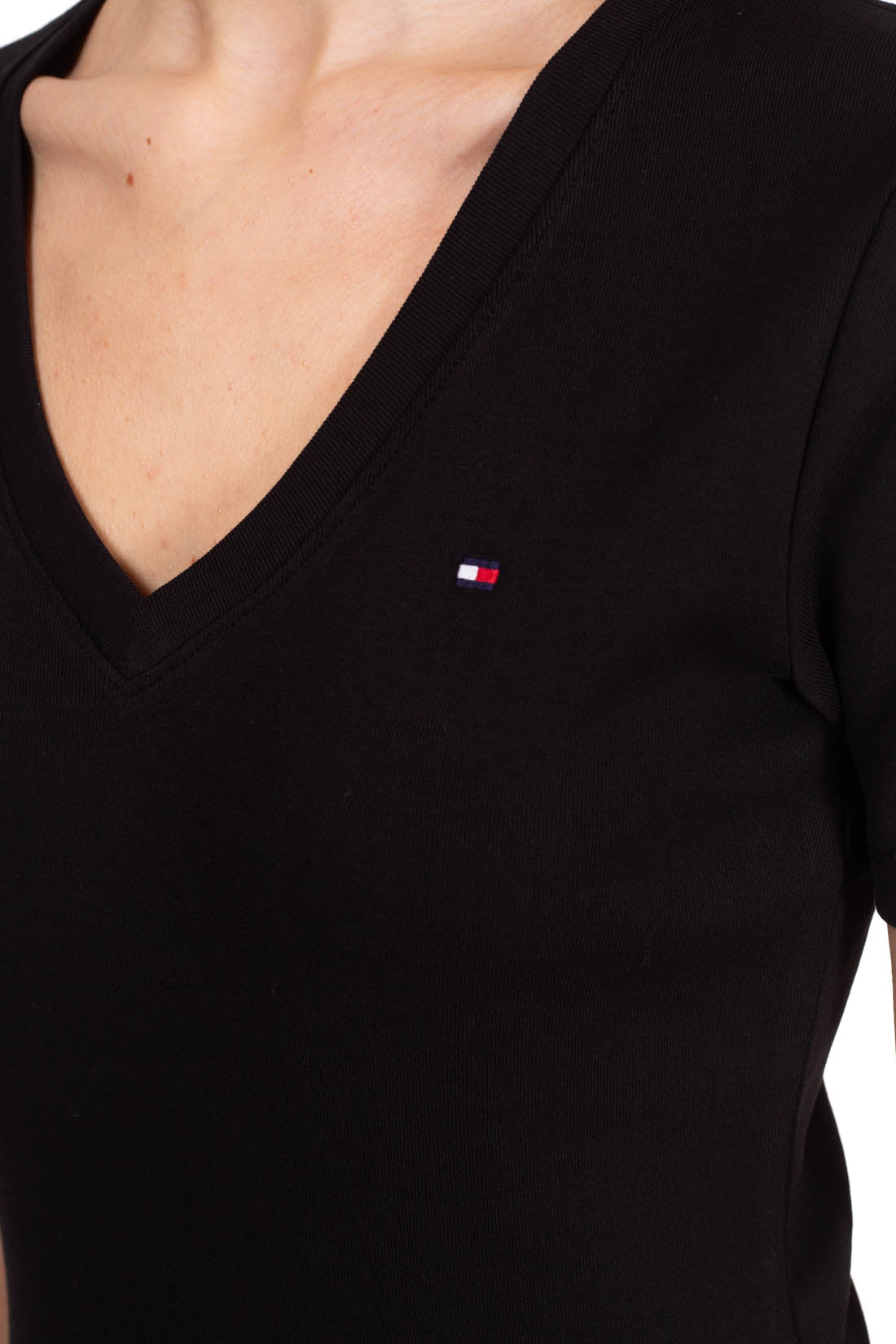 TOMMY HILFIGER - Women's slim T-shirt with v-neck  - Size XL-24
