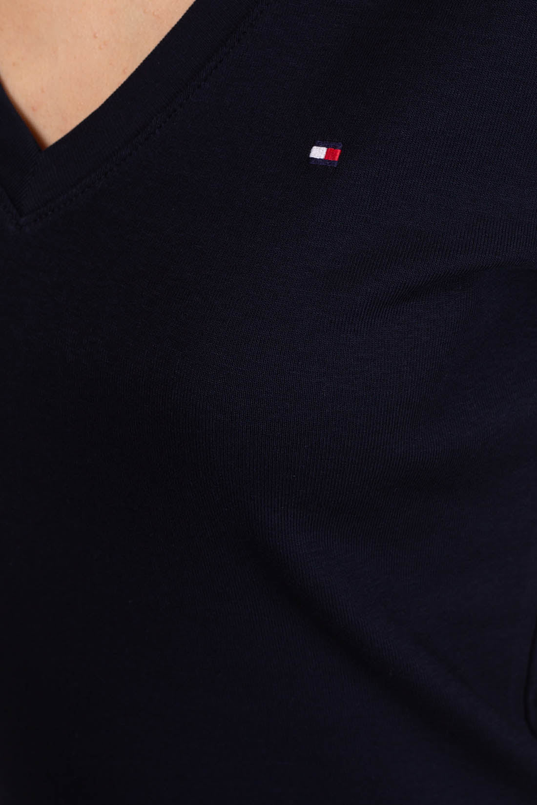 TOMMY HILFIGER - Women's slim T-shirt with v-neck  - Size XL-0