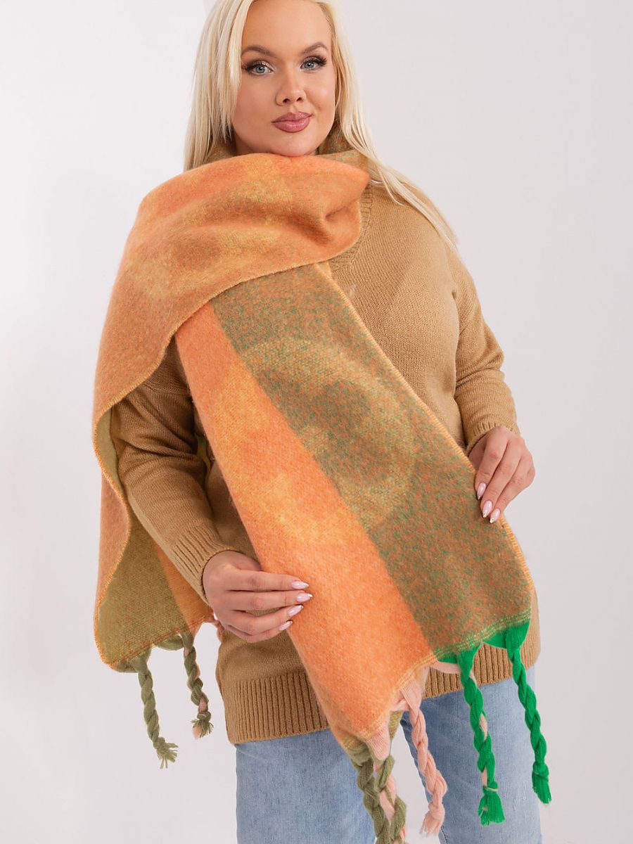Shawl model 190546 AT-0