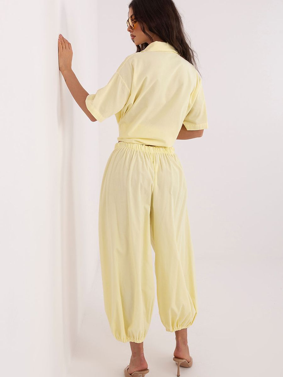 corduroy trousers model 226226 Italy Moda-2