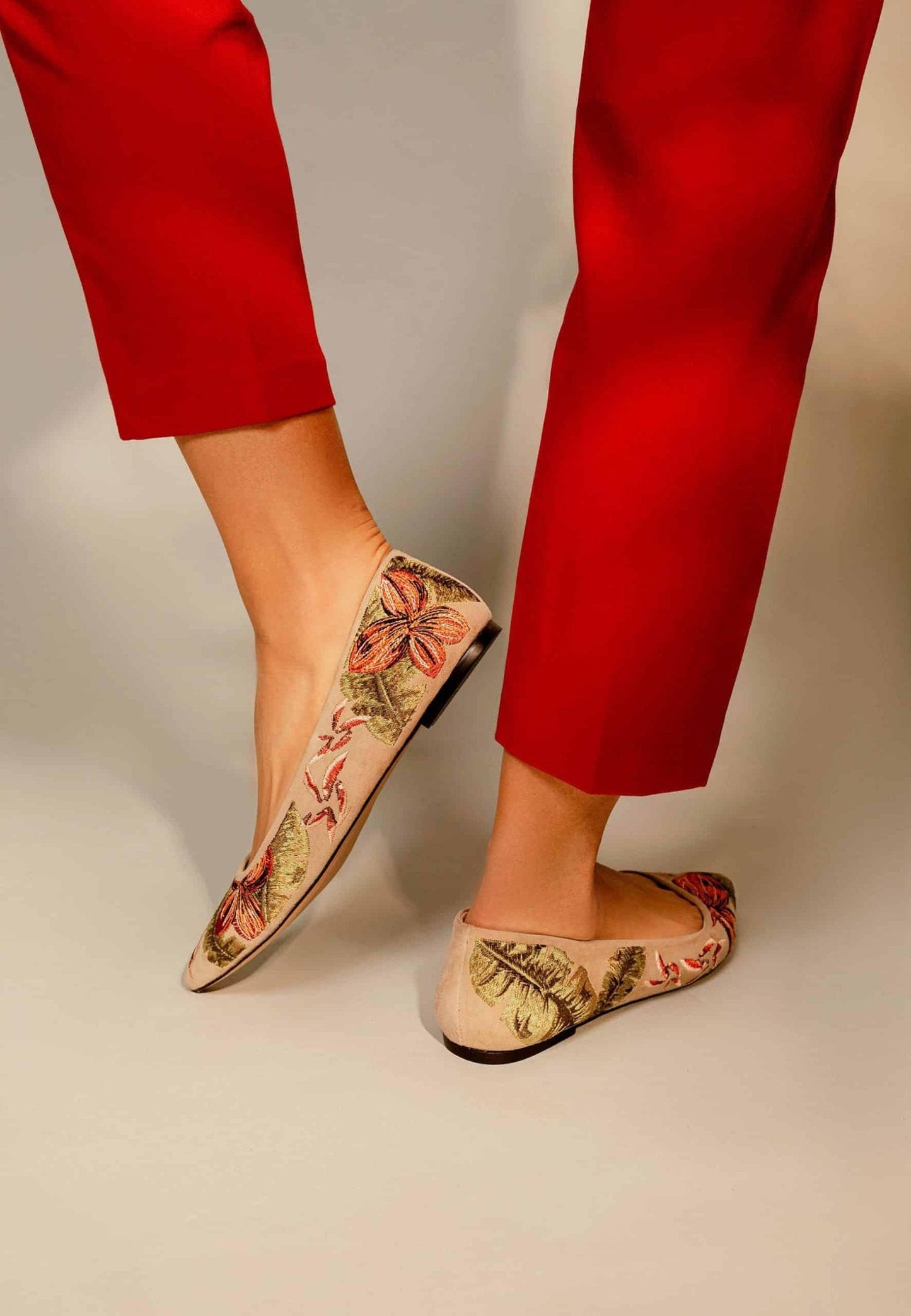 Pindaiva Beige Suede Embroidered Ballerinas