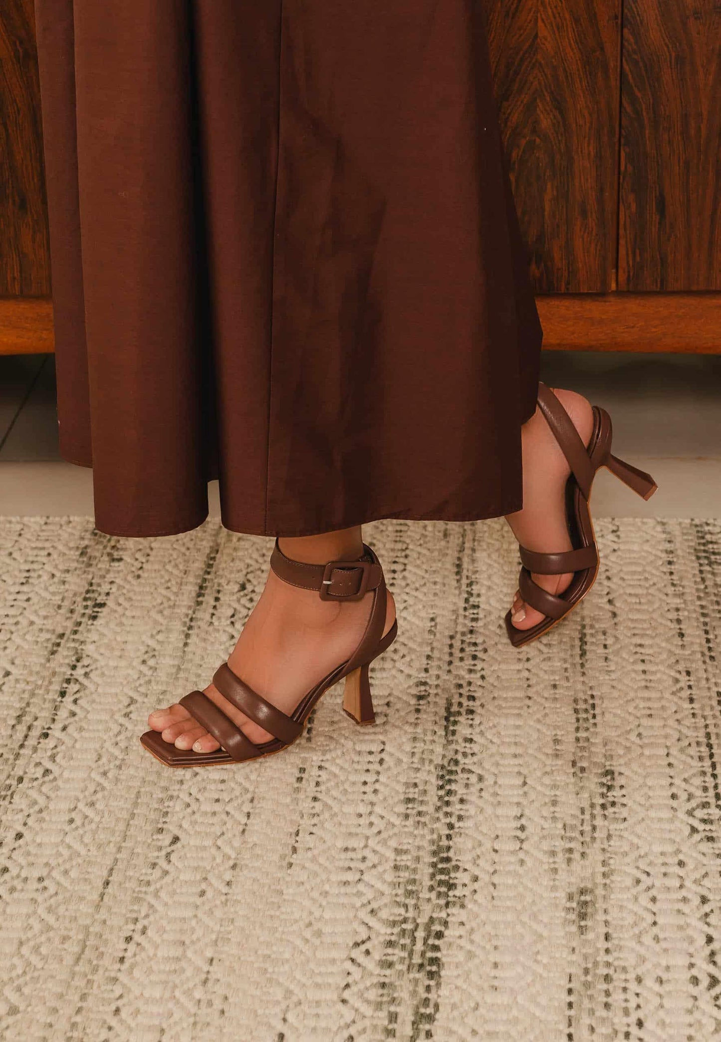 Uvaia Calf Chocolat Leather Sandals – 8.5cm Sculpted Heel