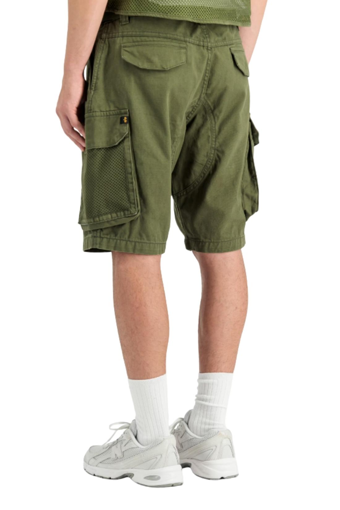 ALPHA INDUSTRIES - Men's Mesh Utility cargo Bermuda shorts  - Size-7